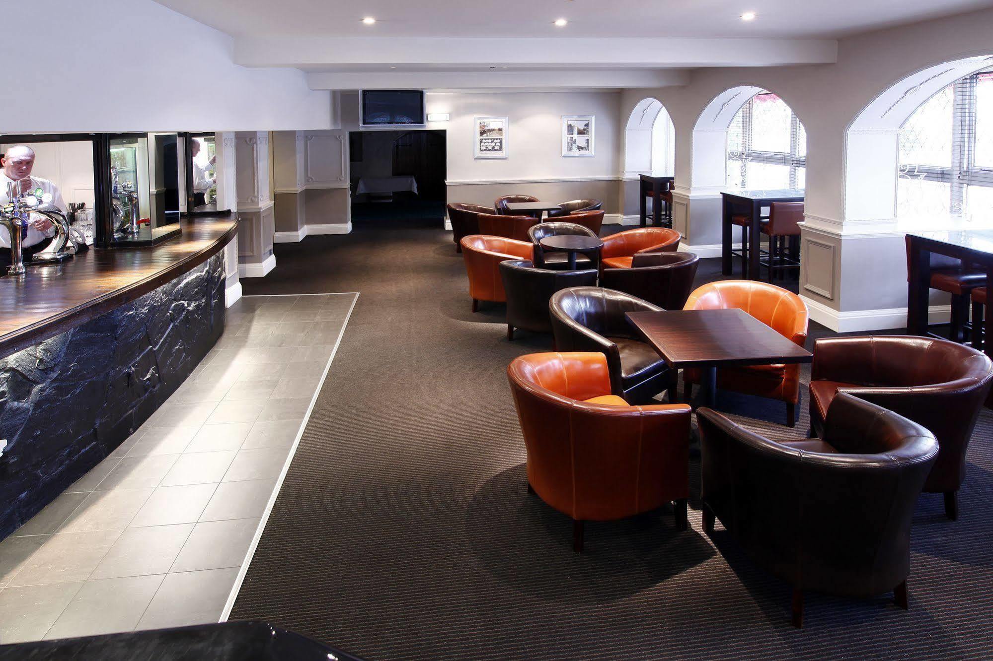 Wolverhampton Goldthorn Hotel Exterior photo
