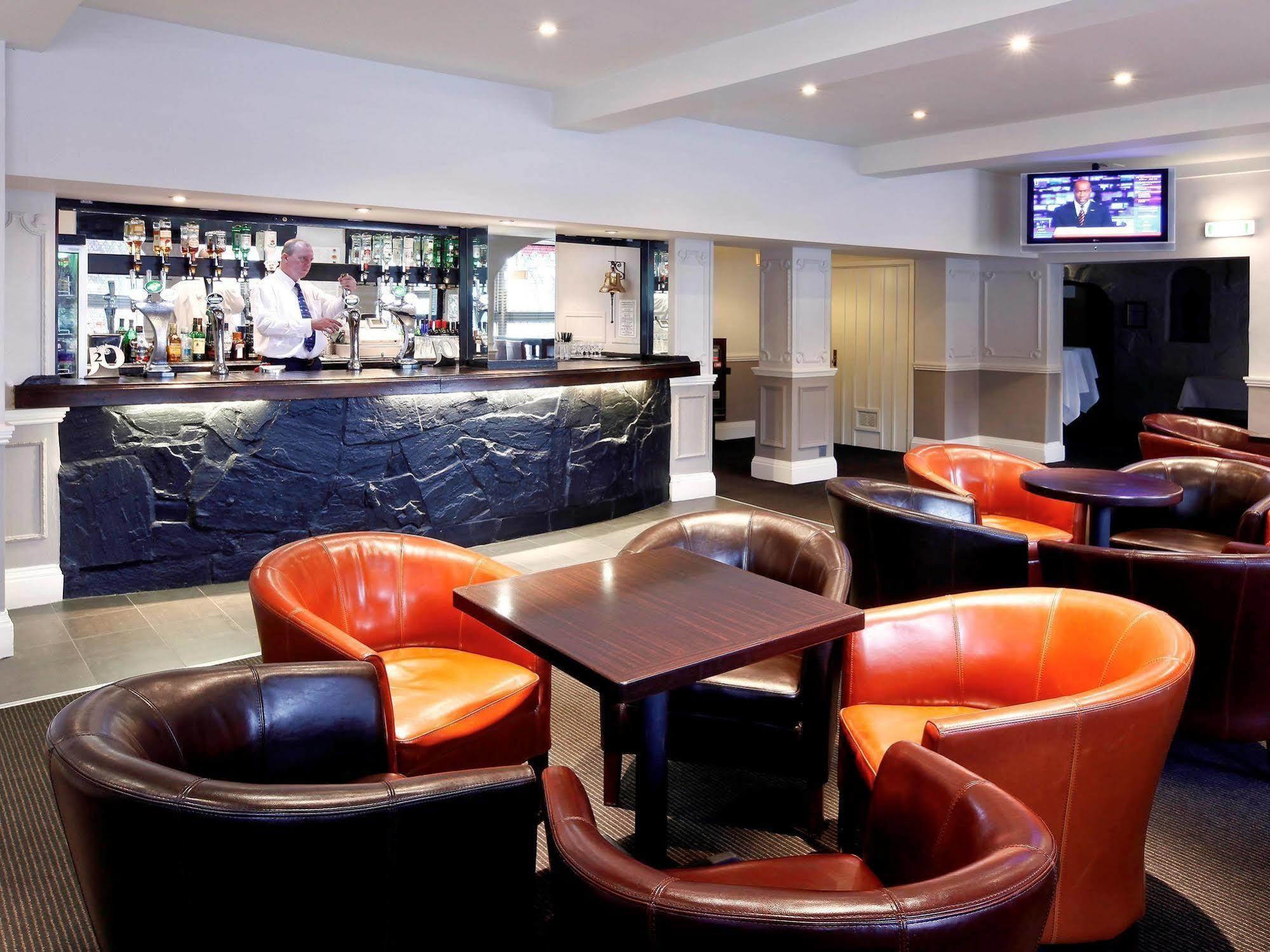 Wolverhampton Goldthorn Hotel Exterior photo